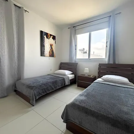 Melinda - & Pool Retreat Vilă *