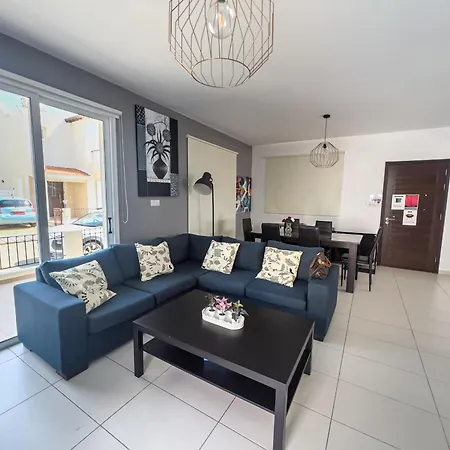 Melinda - & Pool Retreat Villa Protaras