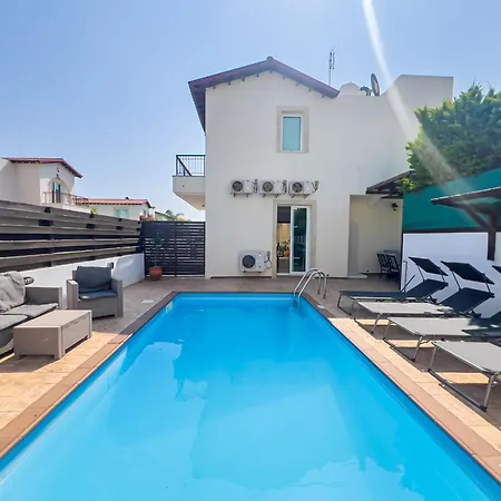 Melinda - & Pool Retreat * Protaras