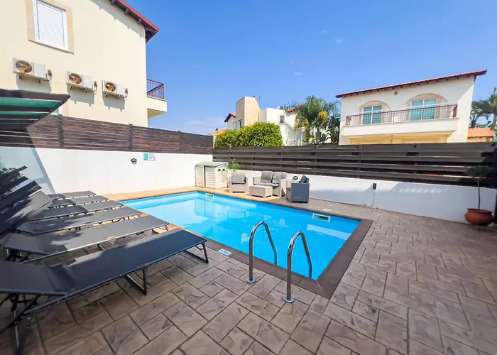 Melinda - & Pool Retreat Villa Protaras