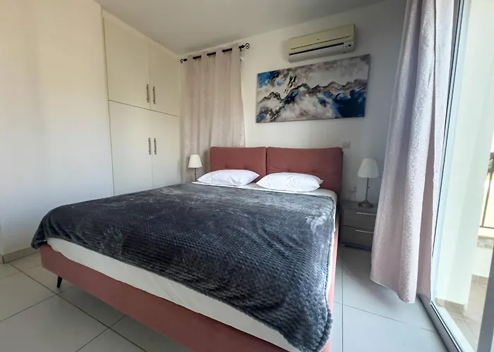 Melinda - & Pool Retreat Protaras