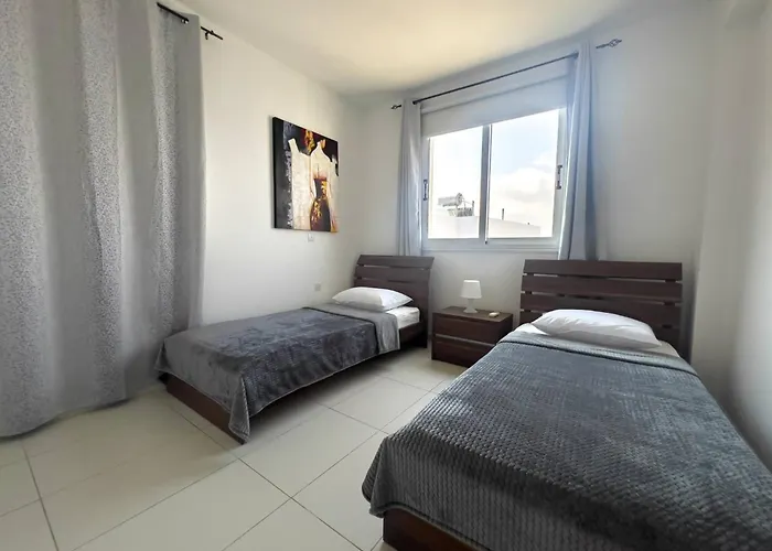 Melinda - & Pool Retreat Vila *