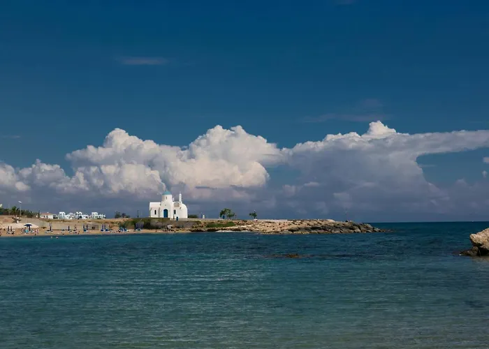 Melinda - & Pool Retreat *