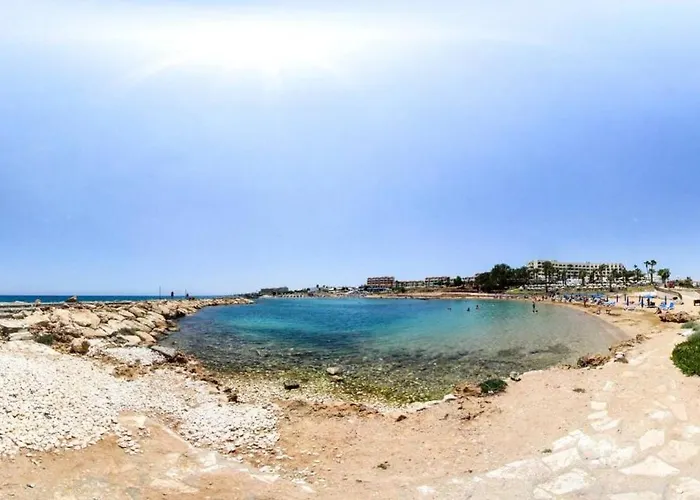 Melinda - & Pool Retreat * Protaras